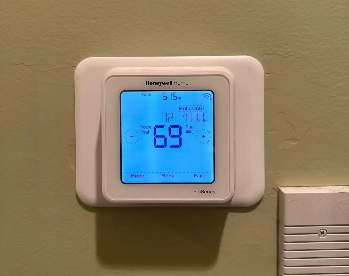 Blog Smart programmable thermostat set for summer cooling efficiency